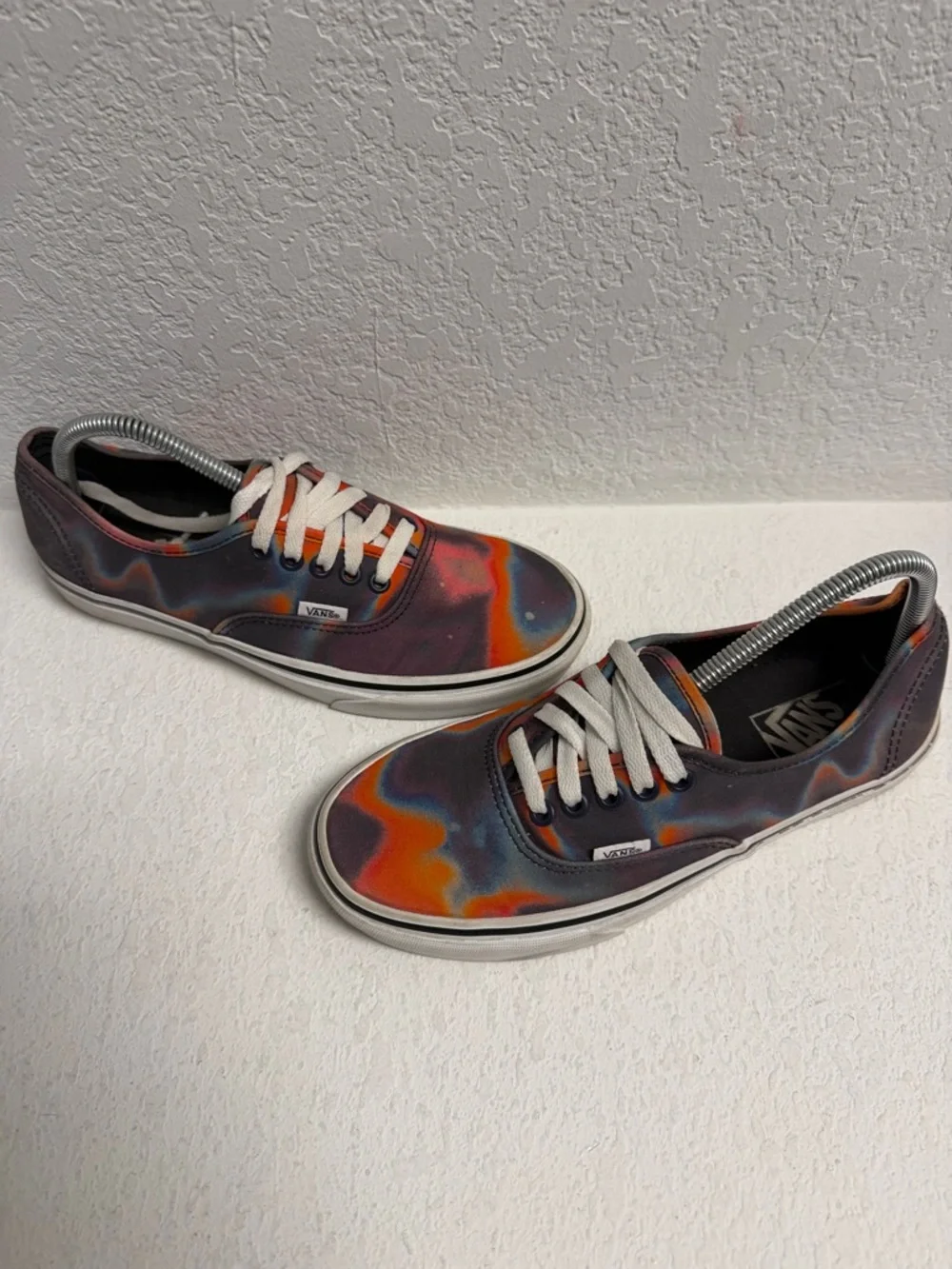 Vans Tie-Dye Low Top Sneakers in Orange, Blue and Purple Unisex M 8 W 9.5 - Picture 2 of 8